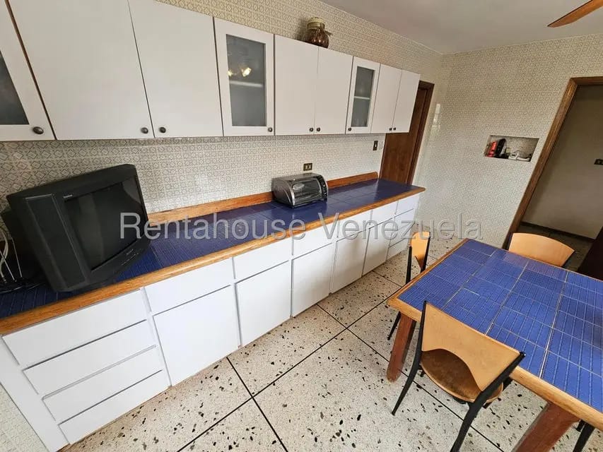 Casa (Multipes Niveles) en Venta en Prados del Este, Distrito Metropolitano - 11