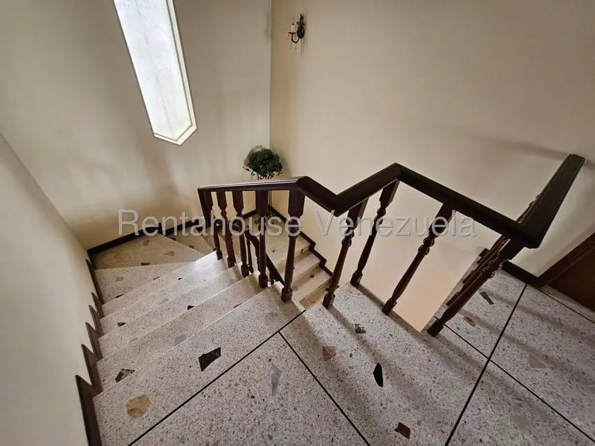 Casa (Multipes Niveles) en Venta en Prados del Este, Distrito Metropolitano - 15