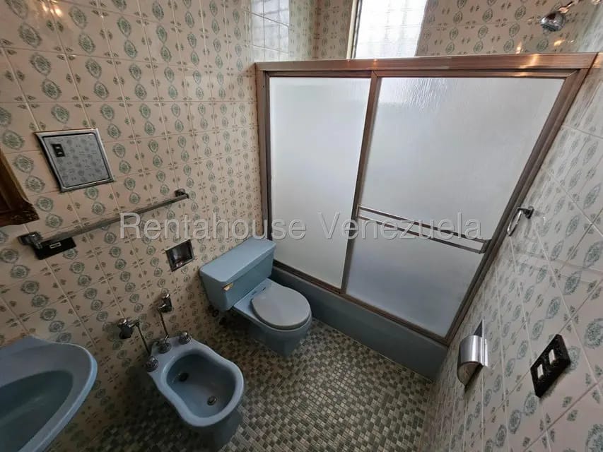 Casa (Multipes Niveles) en Venta en Prados del Este, Distrito Metropolitano - 18