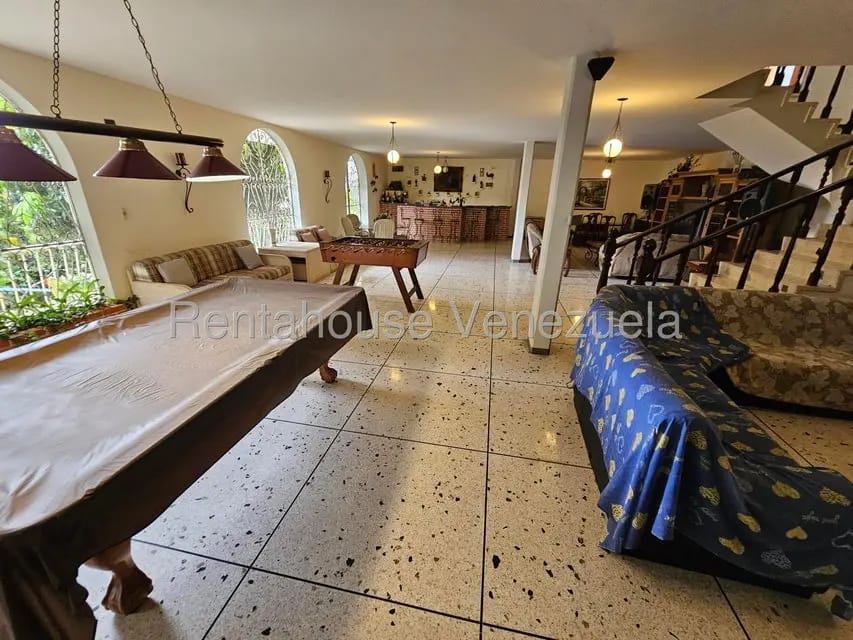 Casa (Multipes Niveles) en Venta en Prados del Este, Distrito Metropolitano - 42