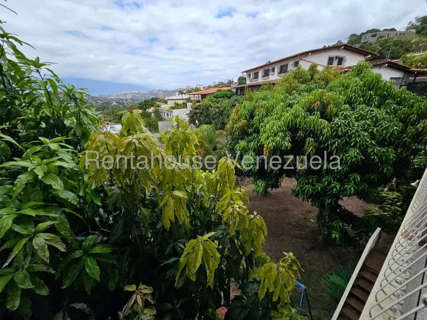 Casa (Multipes Niveles) en Venta en Prados del Este, Distrito Metropolitano - 44