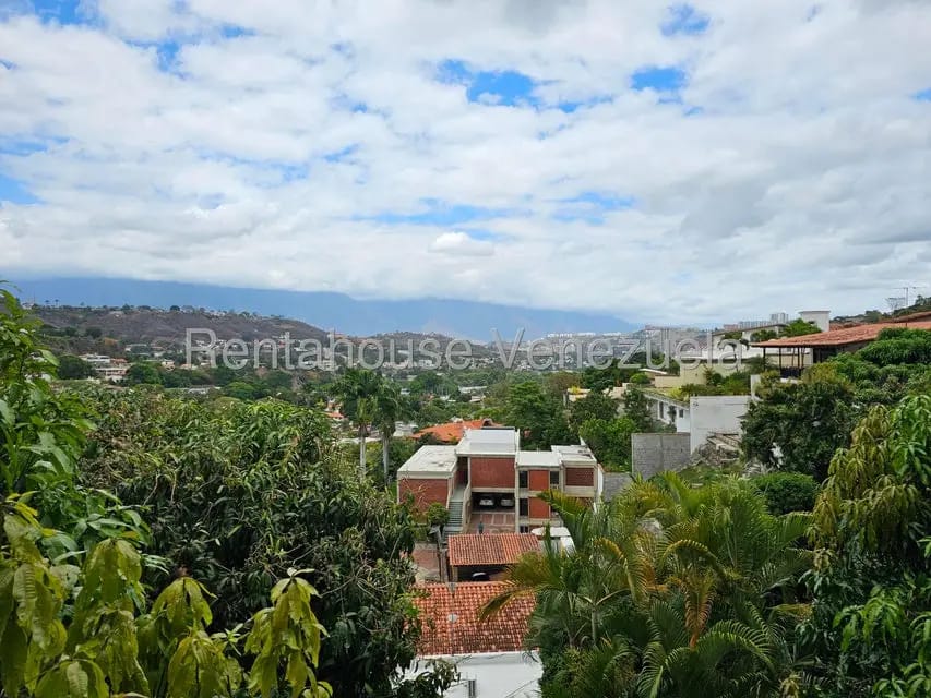 Casa (Multipes Niveles) en Venta en Prados del Este, Distrito Metropolitano - 53