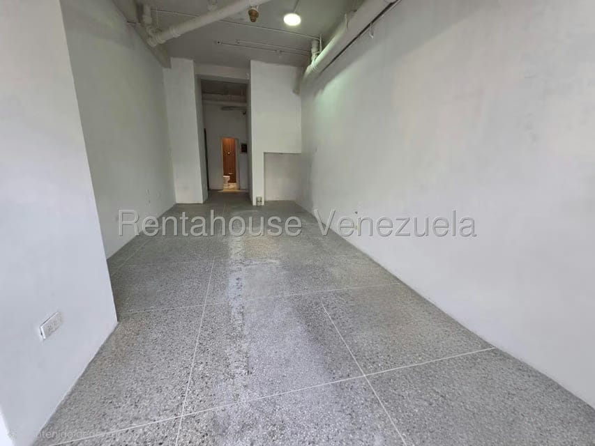 Comercial (Local Comercial) en Alquiler en Altamira, Distrito Metropolitano - 2