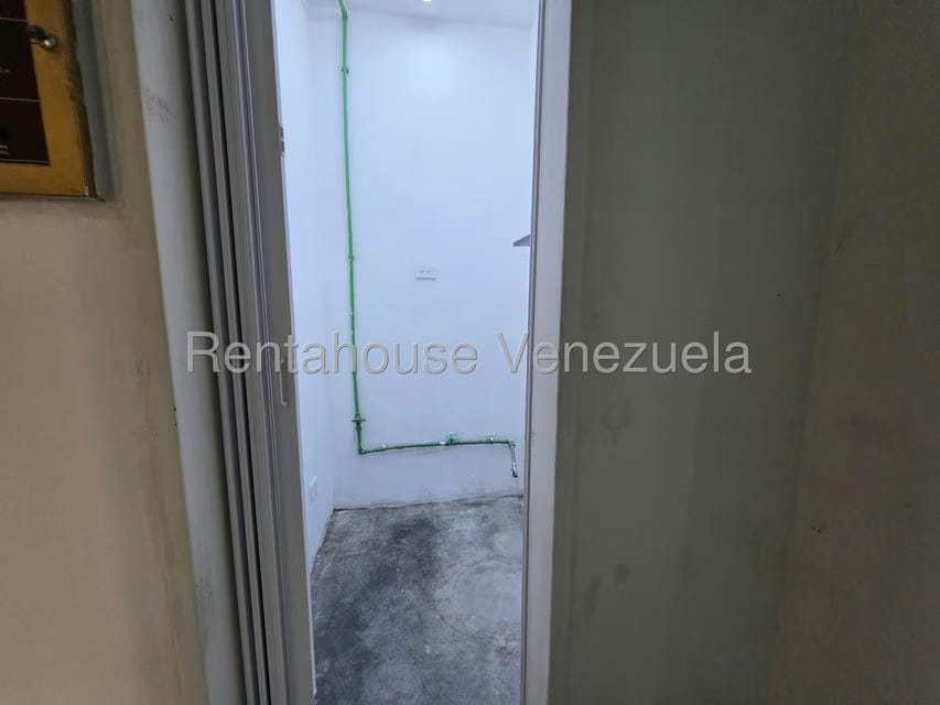 Comercial (Local Comercial) en Alquiler en Altamira, Distrito Metropolitano - 4
