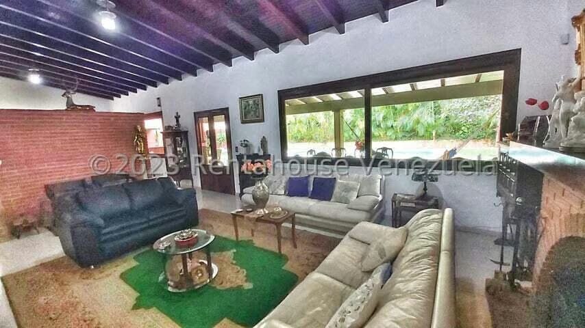 Casa (Multipes Niveles) en Alquiler en Colinas del Tamanaco, Distrito Metropolitano - 16