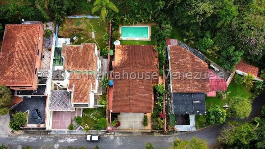 Casa (Multipes Niveles) en Alquiler en Colinas del Tamanaco, Distrito Metropolitano - 4