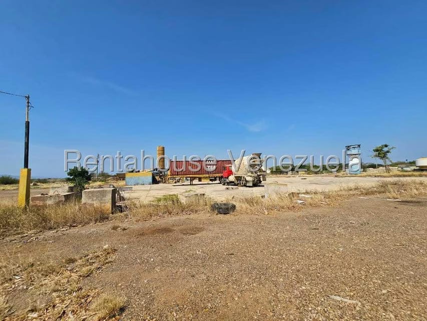 Terreno (Comercial) en Alquiler en Intercomunal Coro La Vela, Falcon - 2