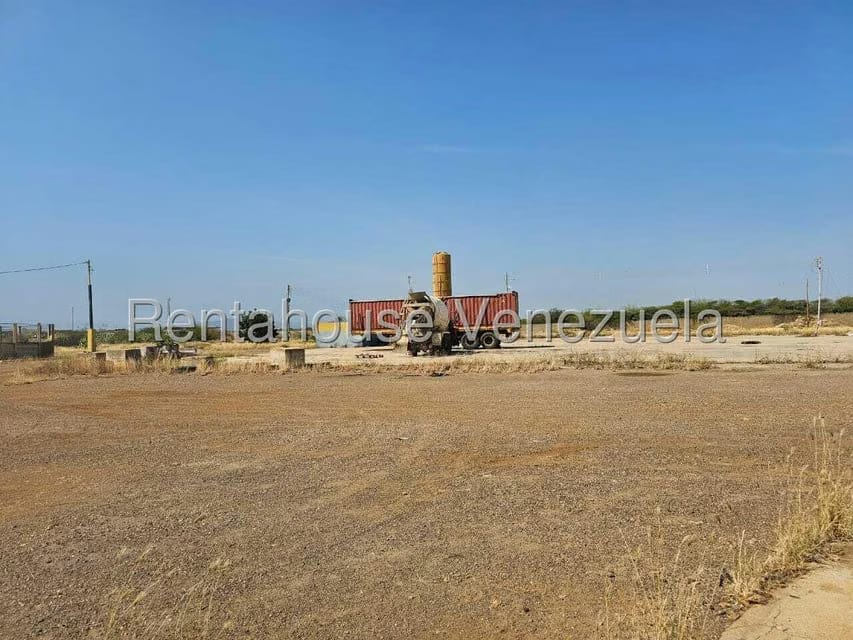 Terreno (Comercial) en Alquiler en Intercomunal Coro La Vela, Falcon - 23