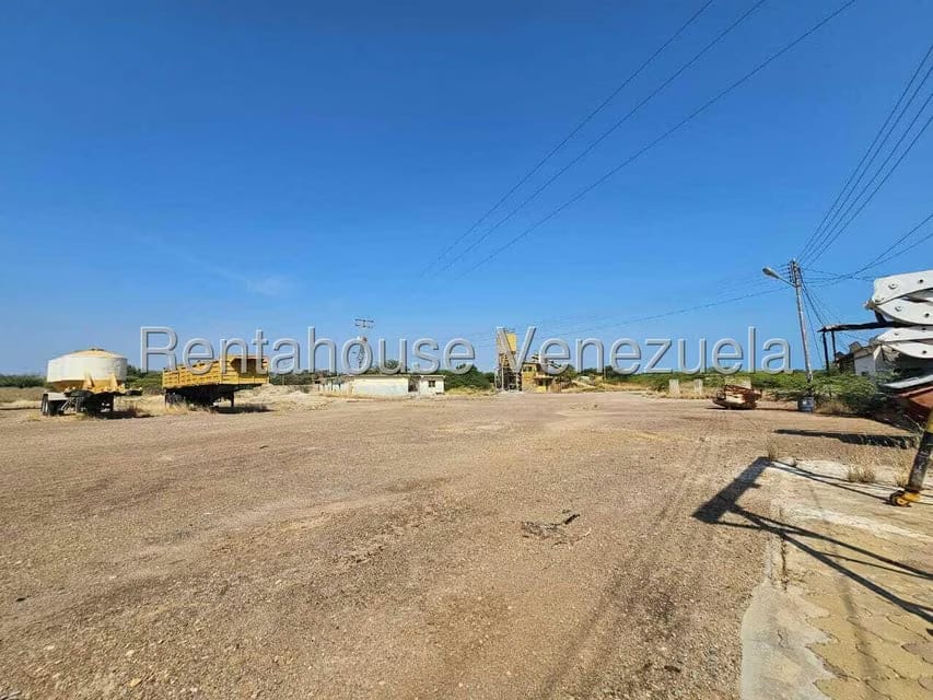 Terreno (Comercial) en Alquiler en Intercomunal Coro La Vela, Falcon - 5