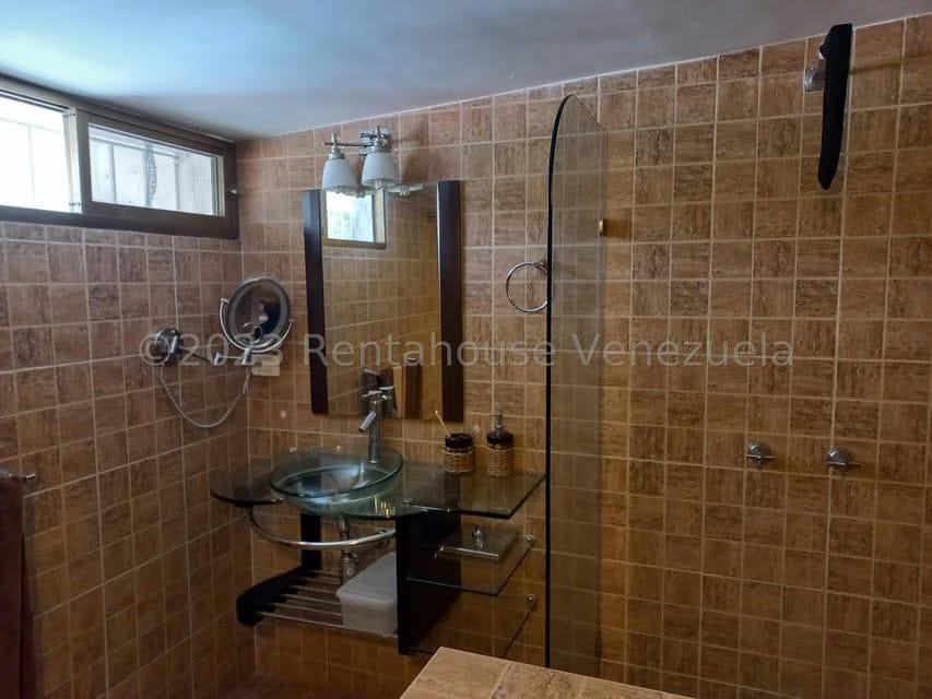 Casa (1 Nivel) en Venta en La Trinidad, Distrito Metropolitano - 35