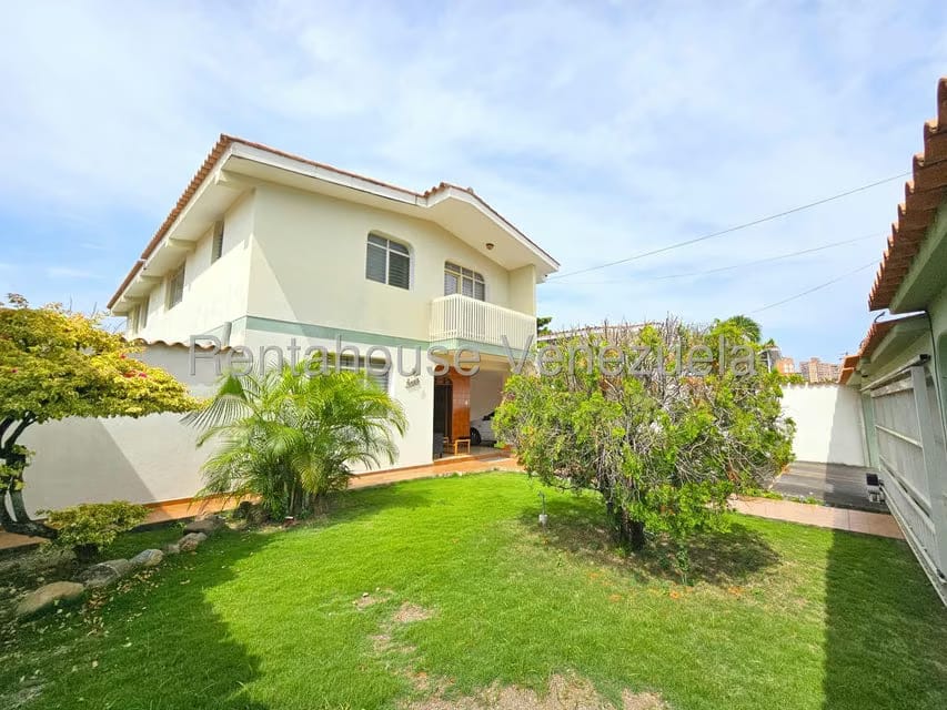 Casa (Duplex) en Venta en Barici, Lara