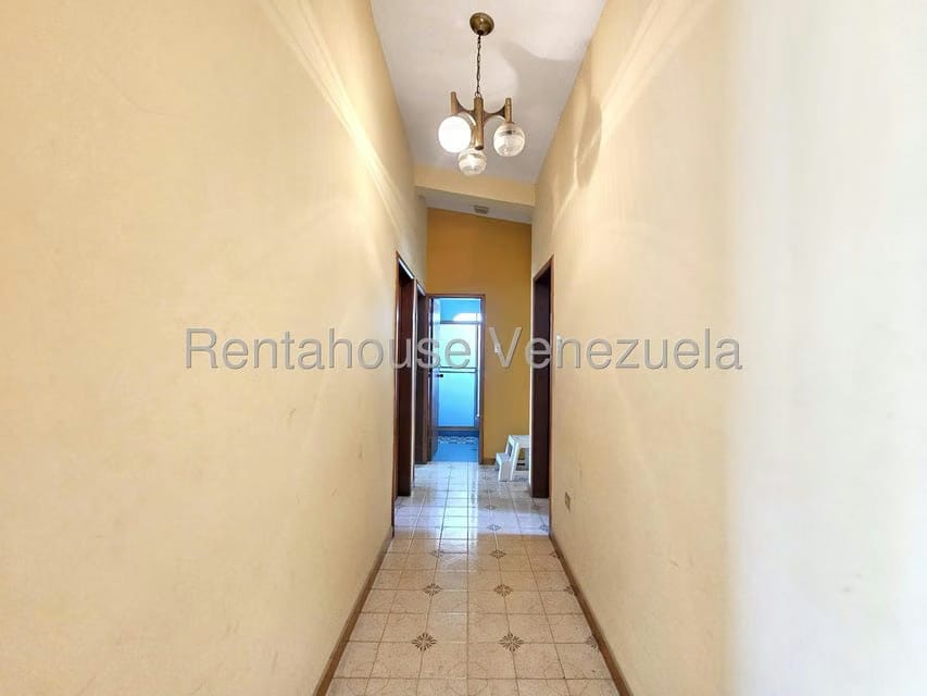 Casa (Duplex) en Venta en Barici, Lara - 35