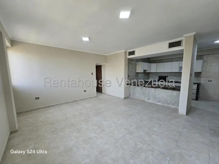 Apartamento (1 Nivel) en Venta en Centro, Zulia - 3