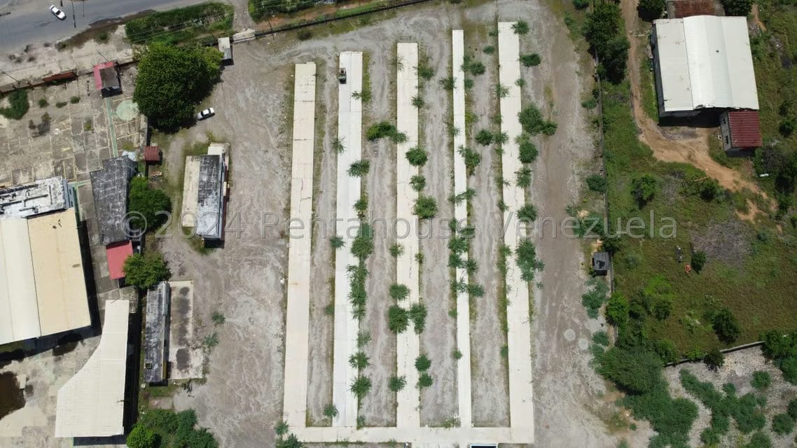 Terreno (Comercial) en Venta en Avenida Intercomunal, Zulia - 3