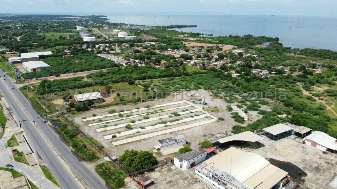 Terreno (Comercial) en Venta en Avenida Intercomunal, Zulia - 5