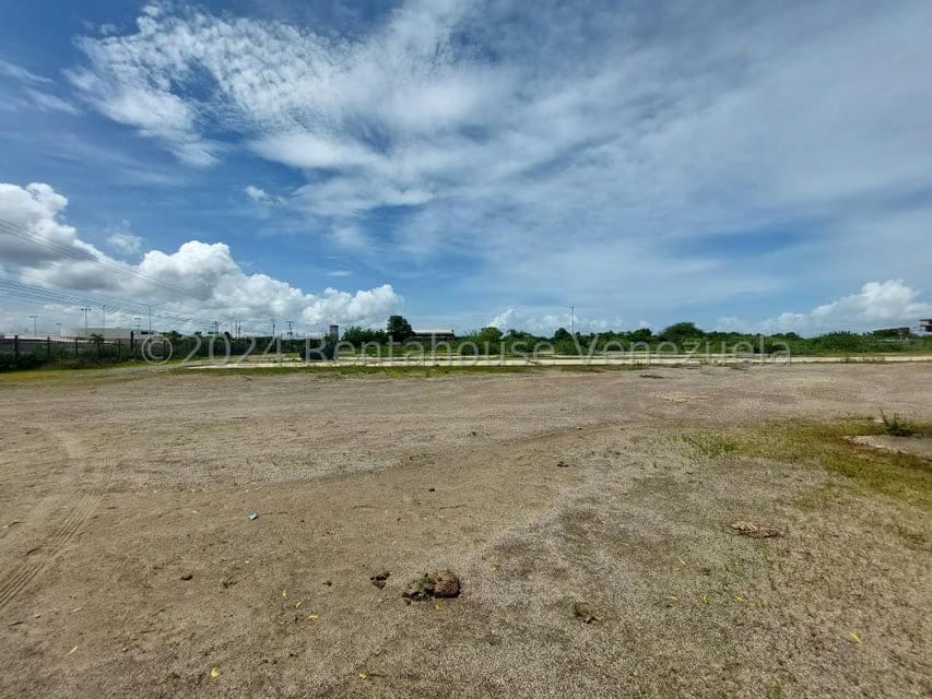 Terreno (Comercial) en Venta en Avenida Intercomunal, Zulia - 8