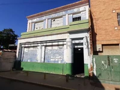 Casa en el centro con muy buen punto comercial - 5