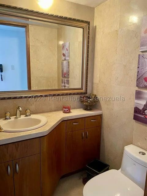 Apartamento (1 Nivel) en Venta en Lomas de Las Mercedes, Distrito Metropolitano - 11