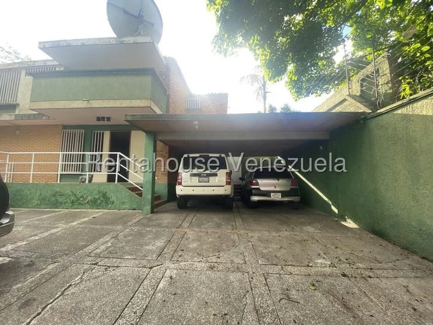 Casa (Duplex) en Venta en Colinas de Bello Monte, Distrito Metropolitano