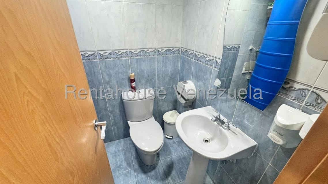 Comercial (Local Comercial) en Alquiler en Montalban I, Distrito Metropolitano - 17