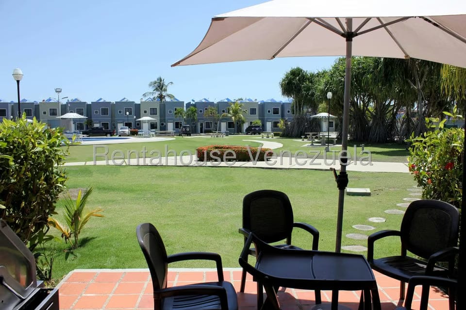 Townhouse (1 Nivel) en Venta en Puerto Encantado, Miranda - 16