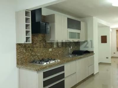 Townhouse en Alquiler de 3 niveles en Camino de Tarabana - 4