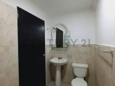 Townhouse en Alquiler de 3 niveles en Camino de Tarabana - 8