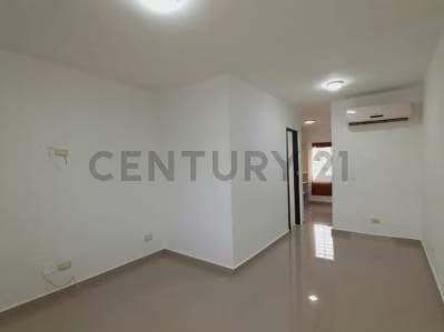 Townhouse en Alquiler de 3 niveles en Camino de Tarabana - 9