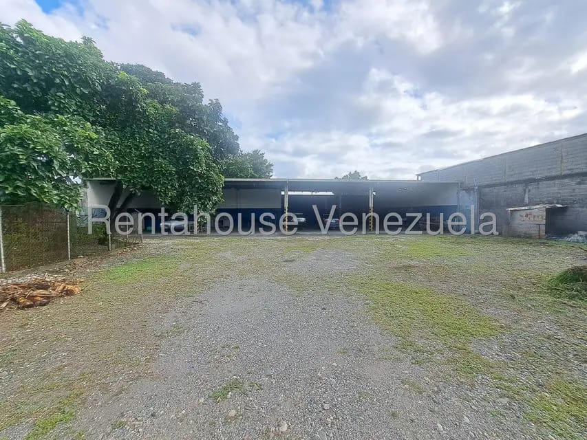 Terreno (Comercial) en Venta en Centro, Portuguesa - 3