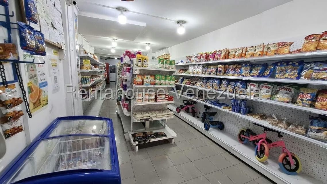 Comercial (Local Comercial) en Alquiler en Los Ruices, Distrito Metropolitano - 2