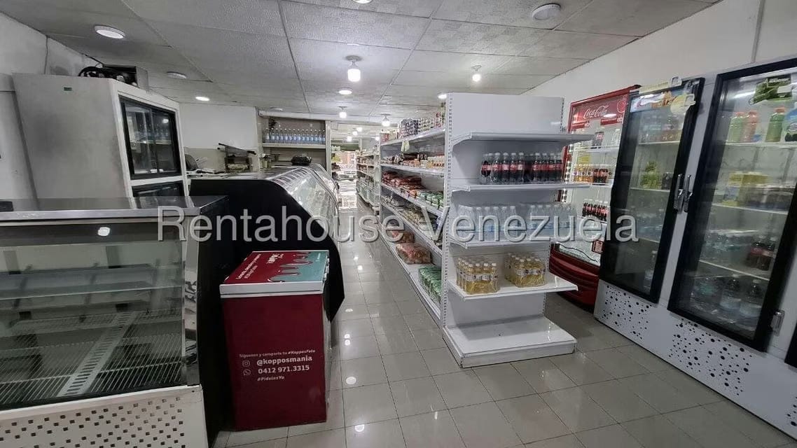 Comercial (Local Comercial) en Alquiler en Los Ruices, Distrito Metropolitano - 3