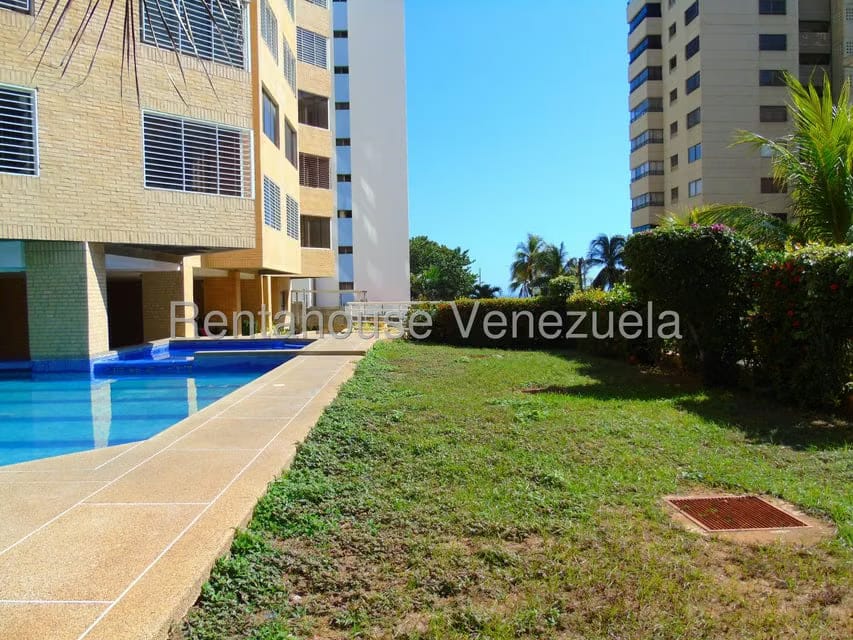 Apartamento (1 Nivel) en Venta en Playa Grande, Vargas - 7