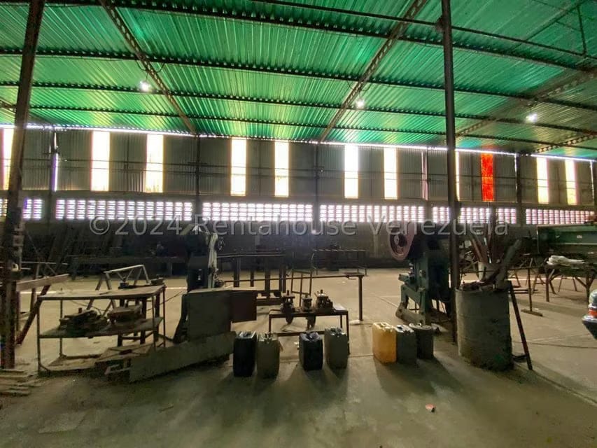 Comercial (Industrial) en Venta en El Marques, Miranda - 29