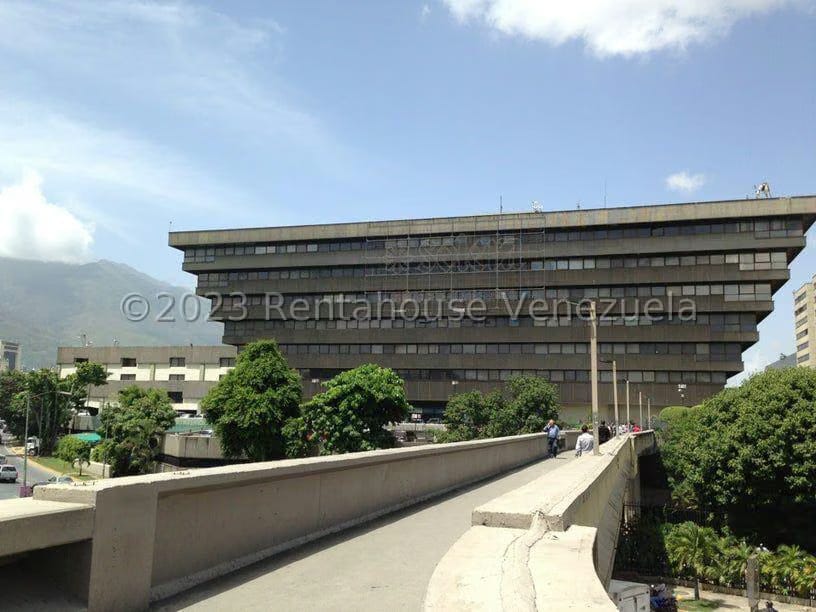 Comercial (Oficina) en Venta en Chuao, Distrito Metropolitano
