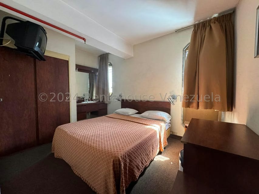 Comercial (Edificio) en Venta en El Marques, Distrito Metropolitano - 19