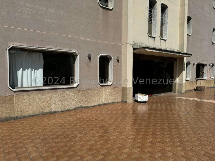 Comercial (Edificio) en Venta en El Marques, Distrito Metropolitano - 29