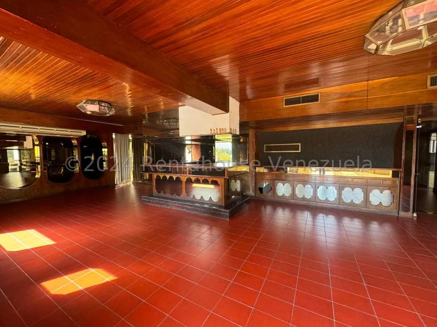 Comercial (Edificio) en Venta en El Marques, Distrito Metropolitano - 30