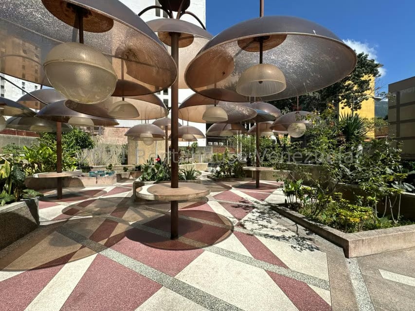 Comercial (Edificio) en Venta en El Marques, Distrito Metropolitano - 36