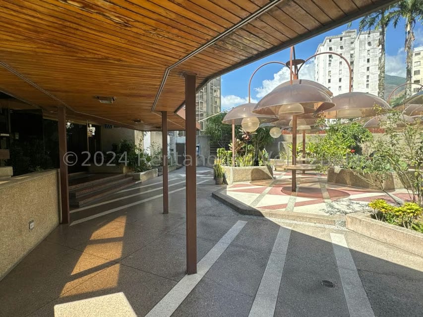 Comercial (Edificio) en Venta en El Marques, Distrito Metropolitano - 5