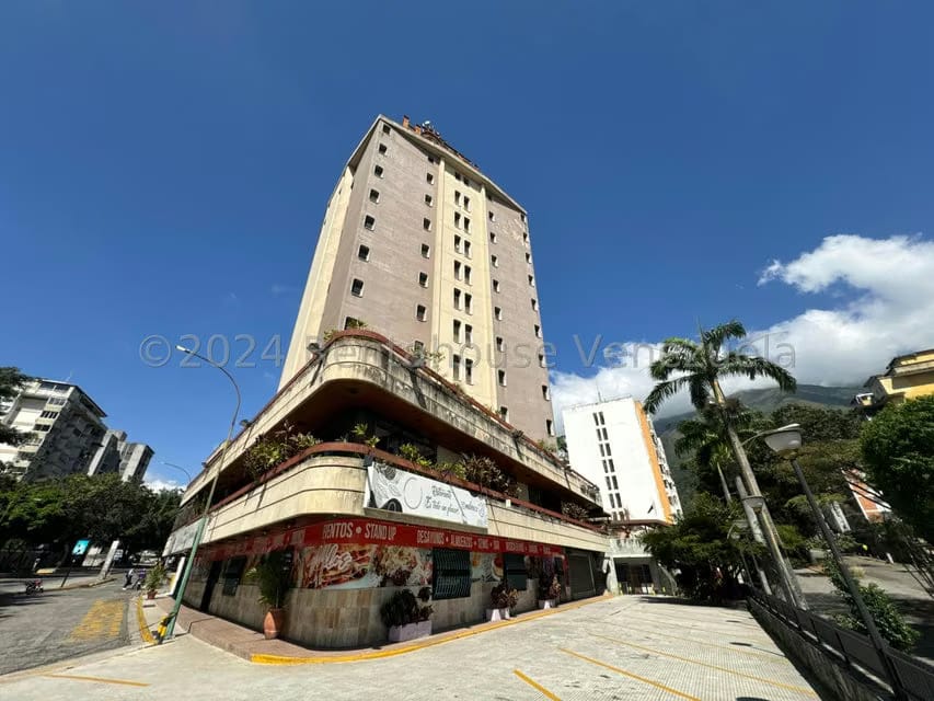 Comercial (Edificio) en Venta en El Marques, Distrito Metropolitano - 49