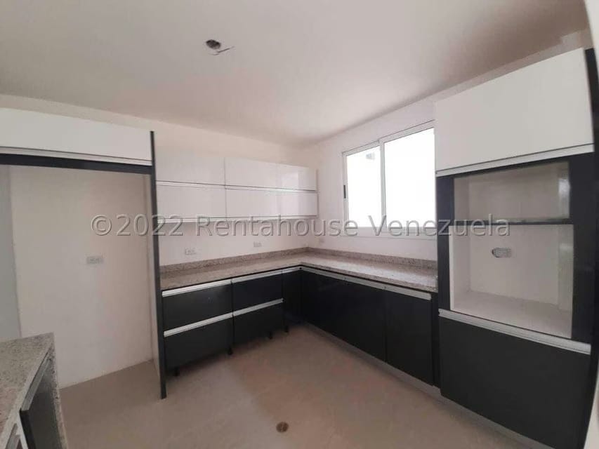 Casa (Duplex) en Venta en Villa Paris, Lara - 11