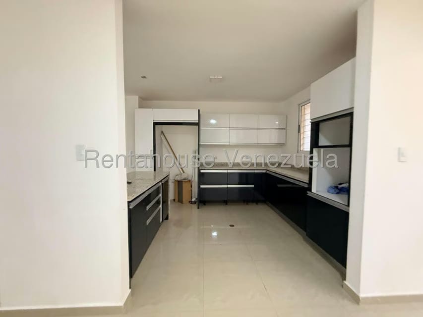 Casa (Duplex) en Venta en Villa Paris, Lara - 12