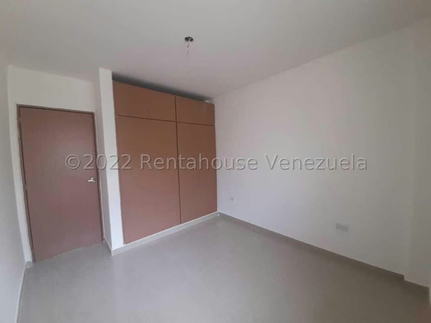 Casa (Duplex) en Venta en Villa Paris, Lara - 19