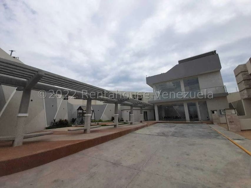 Casa (Duplex) en Venta en Villa Paris, Lara - 41