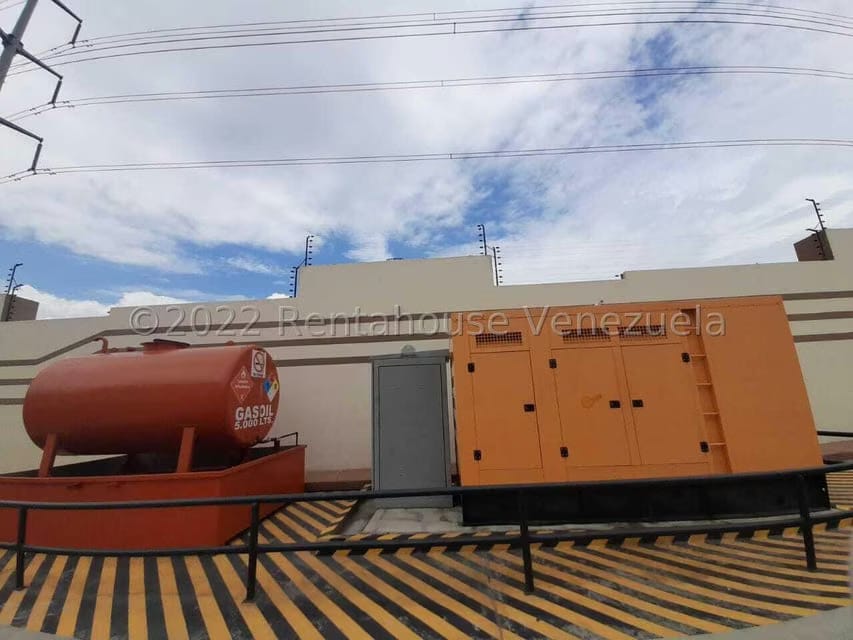 Casa (Duplex) en Venta en Villa Paris, Lara - 47