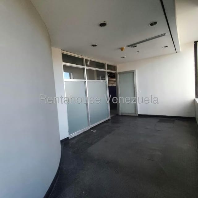 Comercial (Oficina) en Alquiler en Prados del Este, Distrito Metropolitano - 13