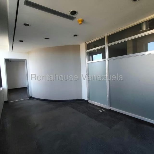 Comercial (Oficina) en Alquiler en Prados del Este, Distrito Metropolitano - 14