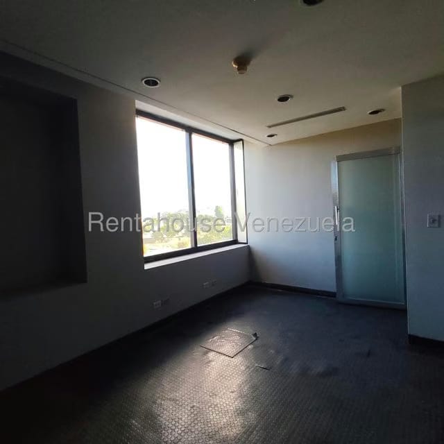 Comercial (Oficina) en Alquiler en Prados del Este, Distrito Metropolitano - 20