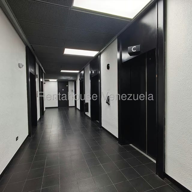 Comercial (Oficina) en Alquiler en Prados del Este, Distrito Metropolitano - 3