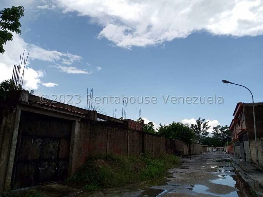 Casa (Duplex) en Venta en El Molino, Carabobo - 26